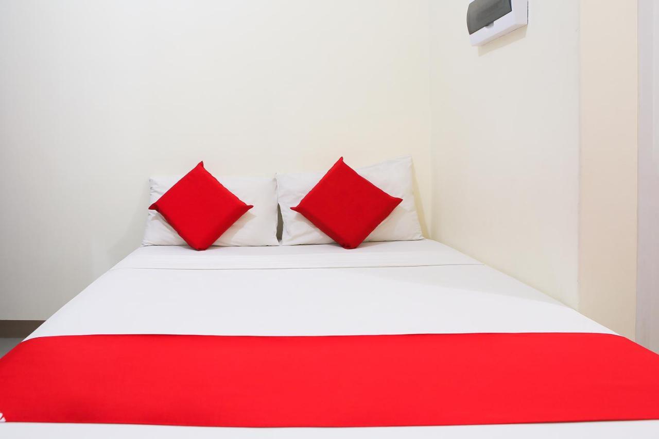 Oyo 442 Ipark Hotel Cebu Exterior photo