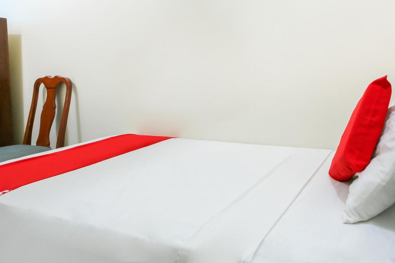 Oyo 442 Ipark Hotel Cebu Exterior photo